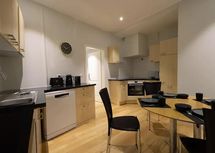 Daire Centre Historique Visp, 6 Pers, Unique *