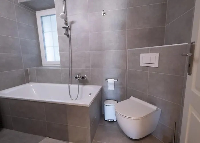 Centre Historique Visp, 6 Pers, Unique Apartmán *
